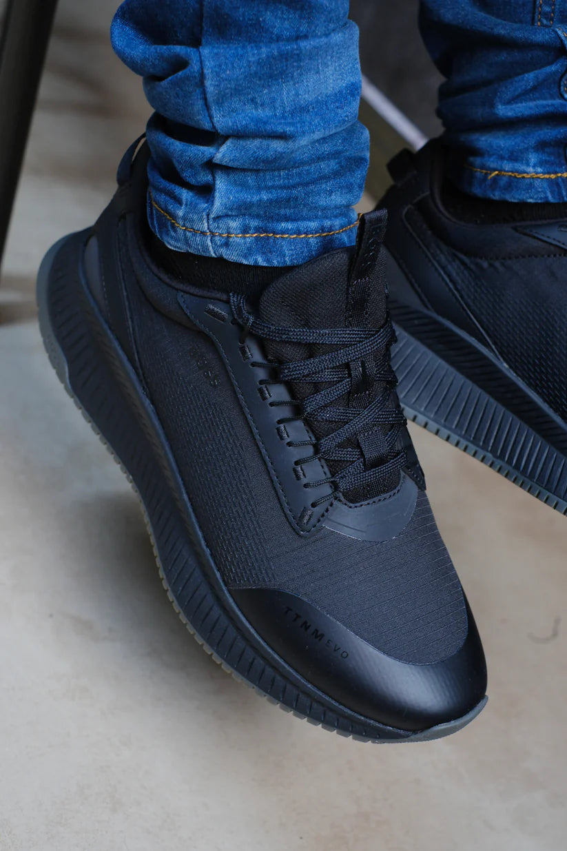 Tenis HUG Negros TTNM