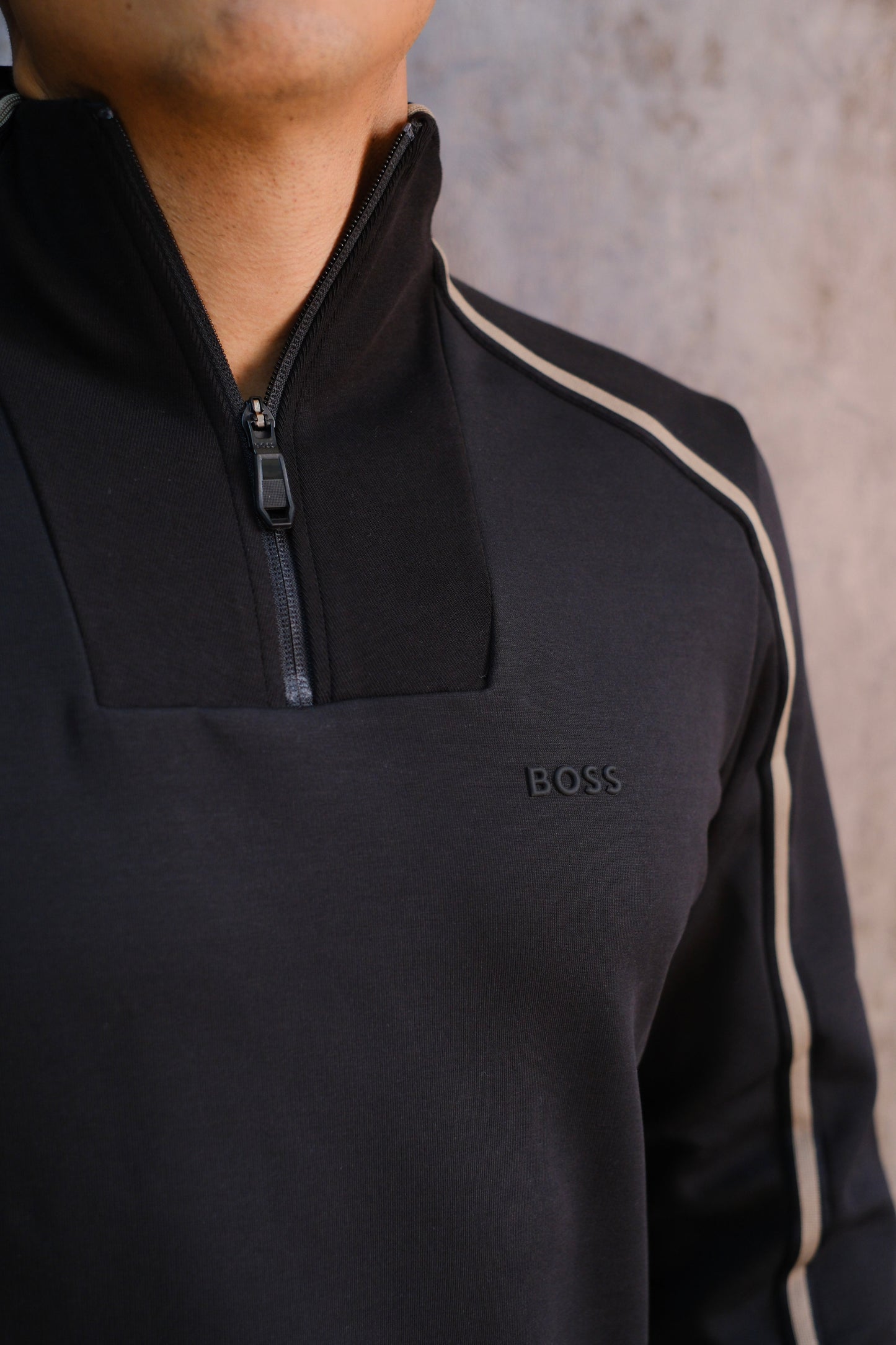 Buso HUG Negro linea Café