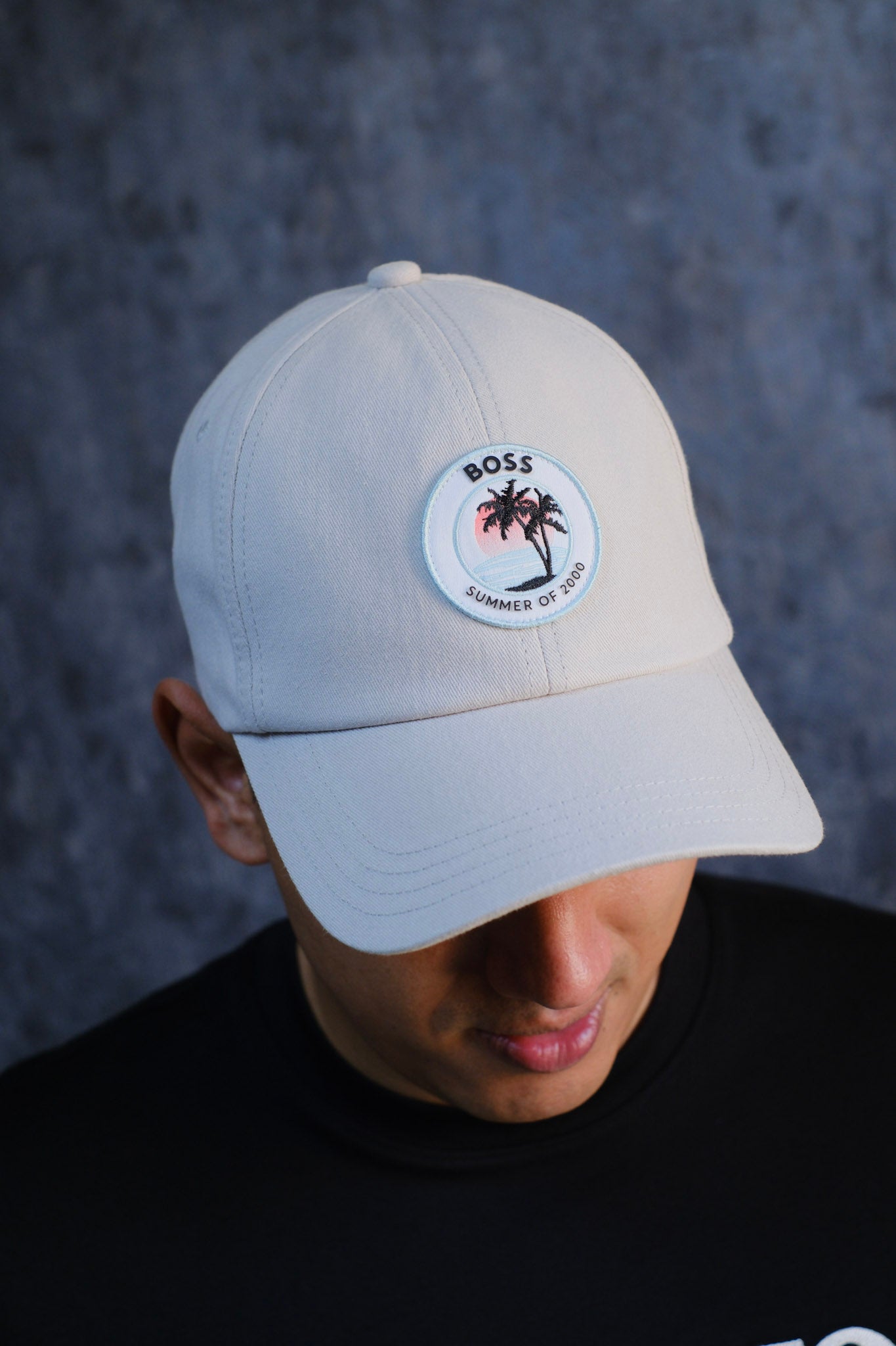 Gorra Hug Beige Claro 2026