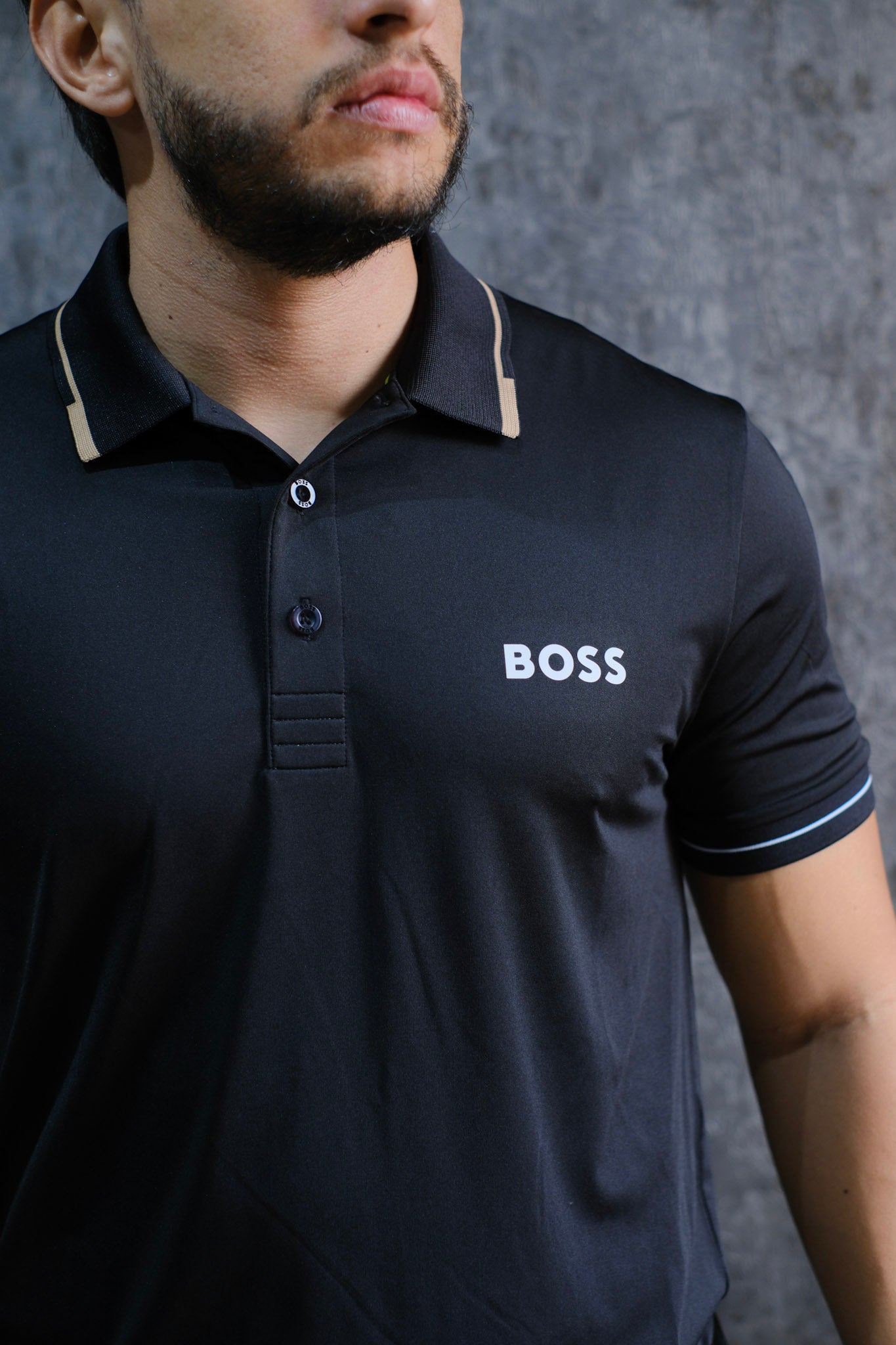 Polo HUG Negra Slim Fit 2026