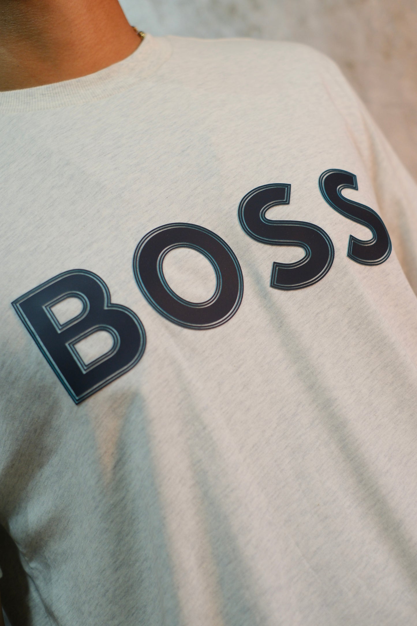 Camiseta HUG gris claro