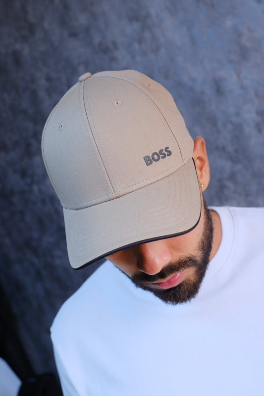 Gorra HUG Beige Detalles Negros