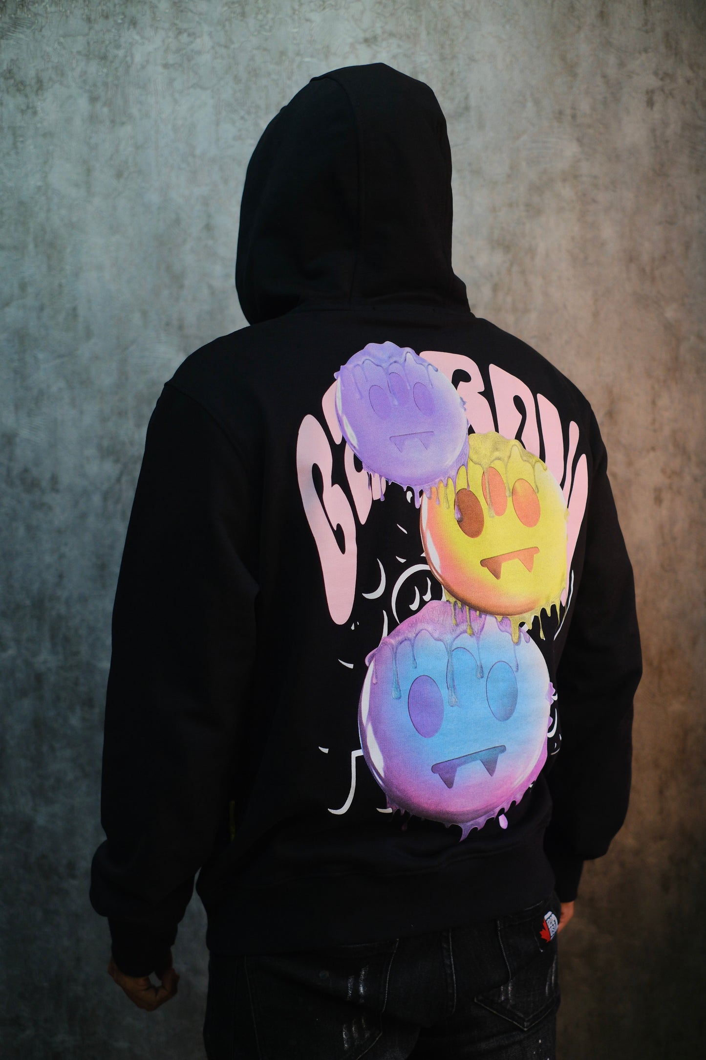 Buso BAR negro logo amarillo