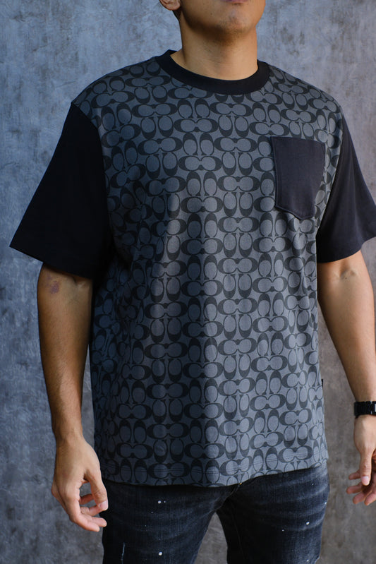 Camiseta COA Gris Con Bolsillo Negro