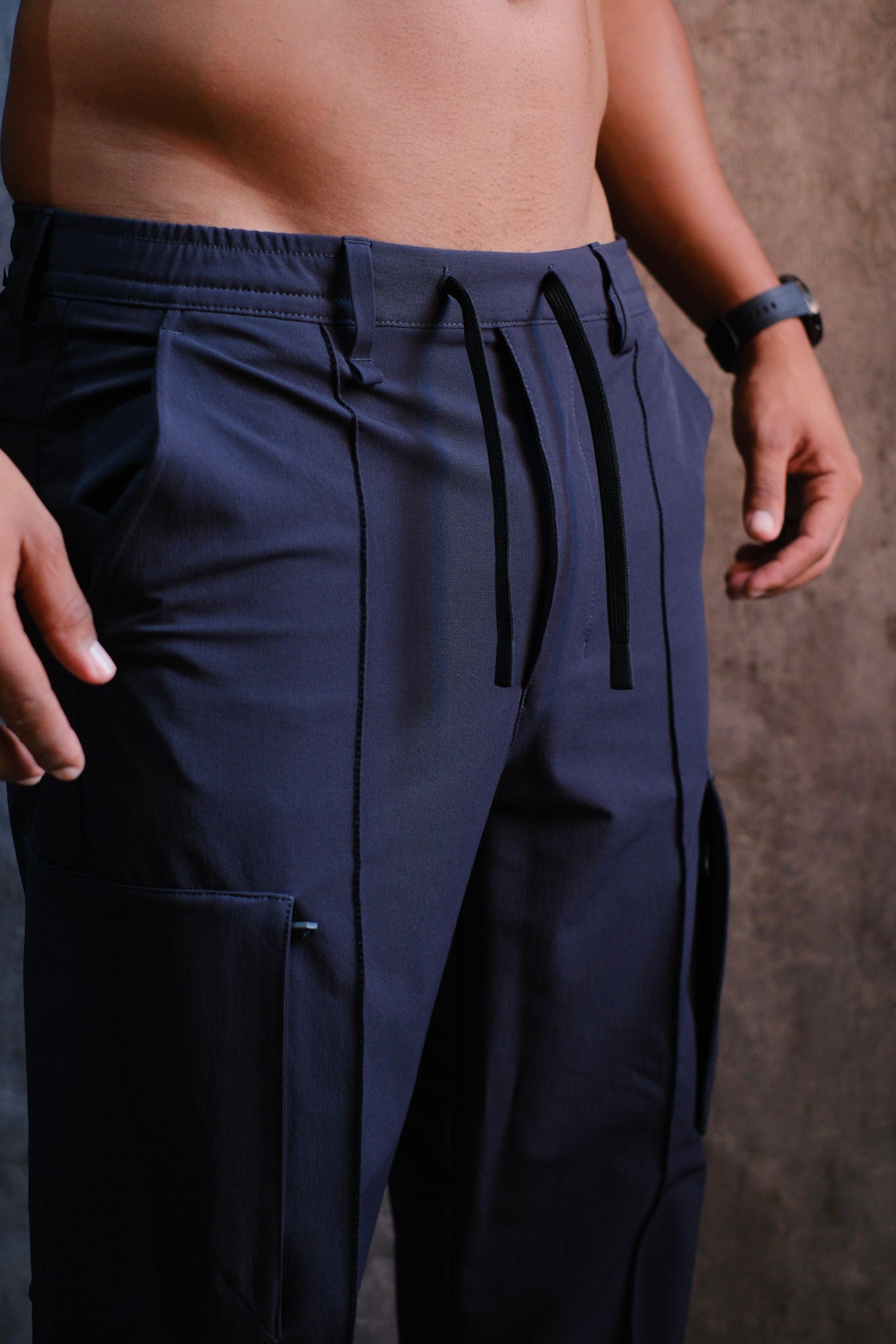 Pantalon HUG Azul Oscuro 2026
