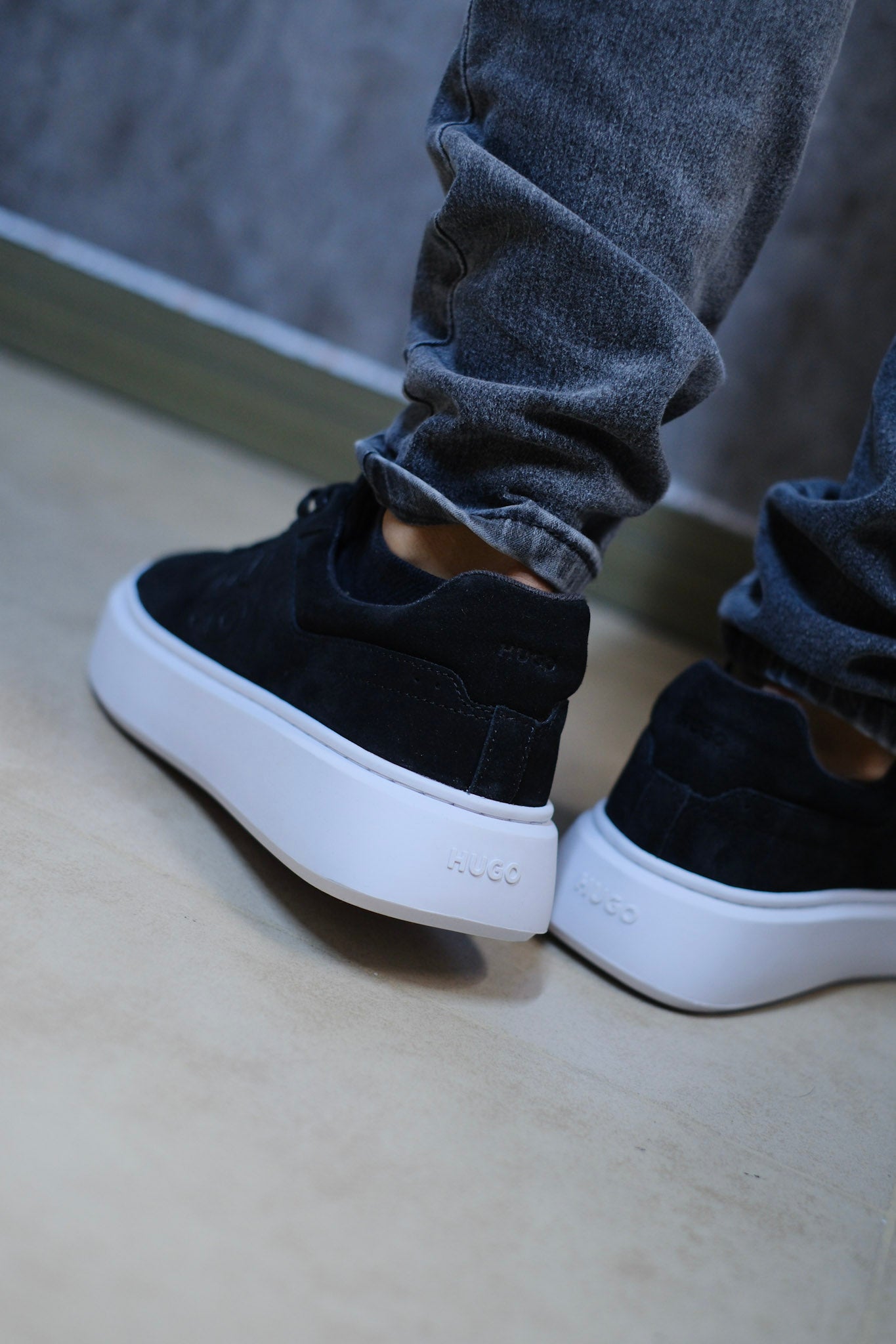 Tenis HUG Negros