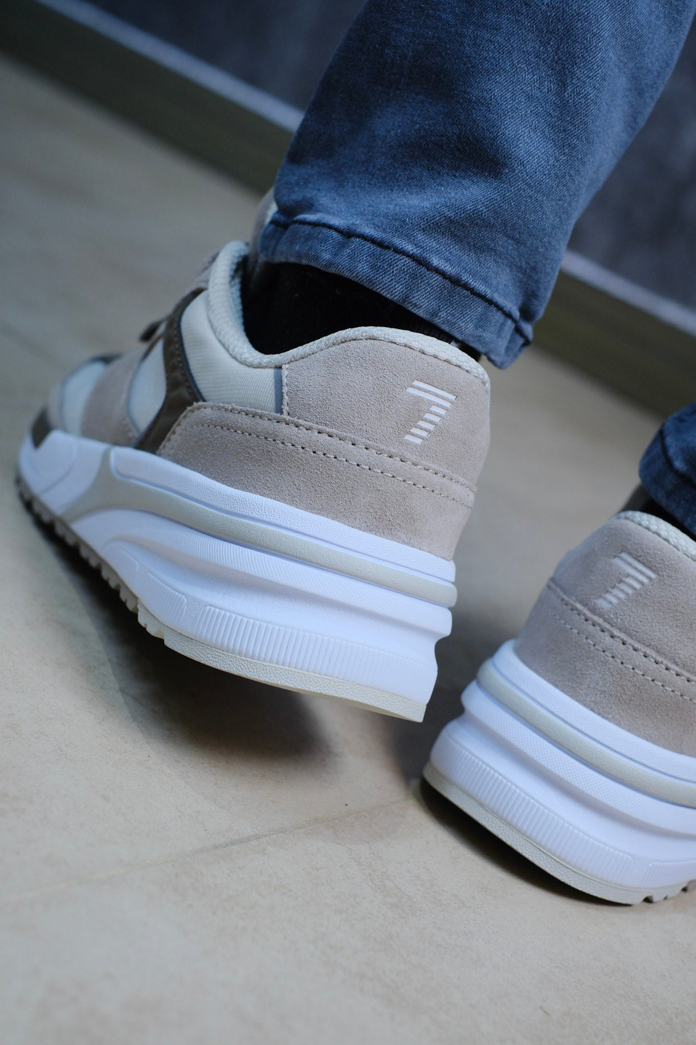 Tenis EMP Beige