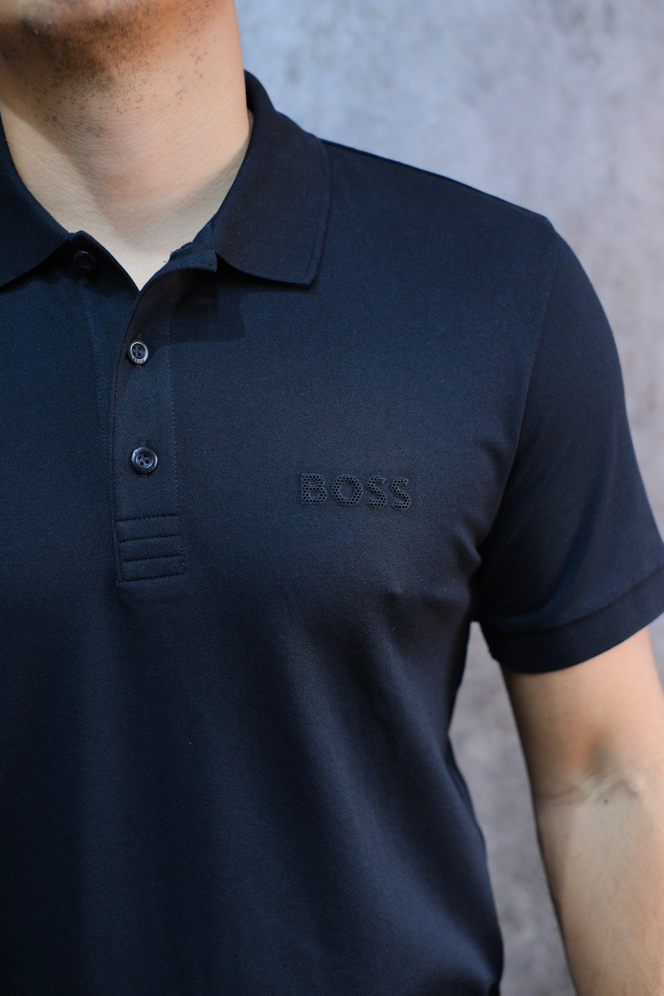 Polo HUG Negra Slim Fit
