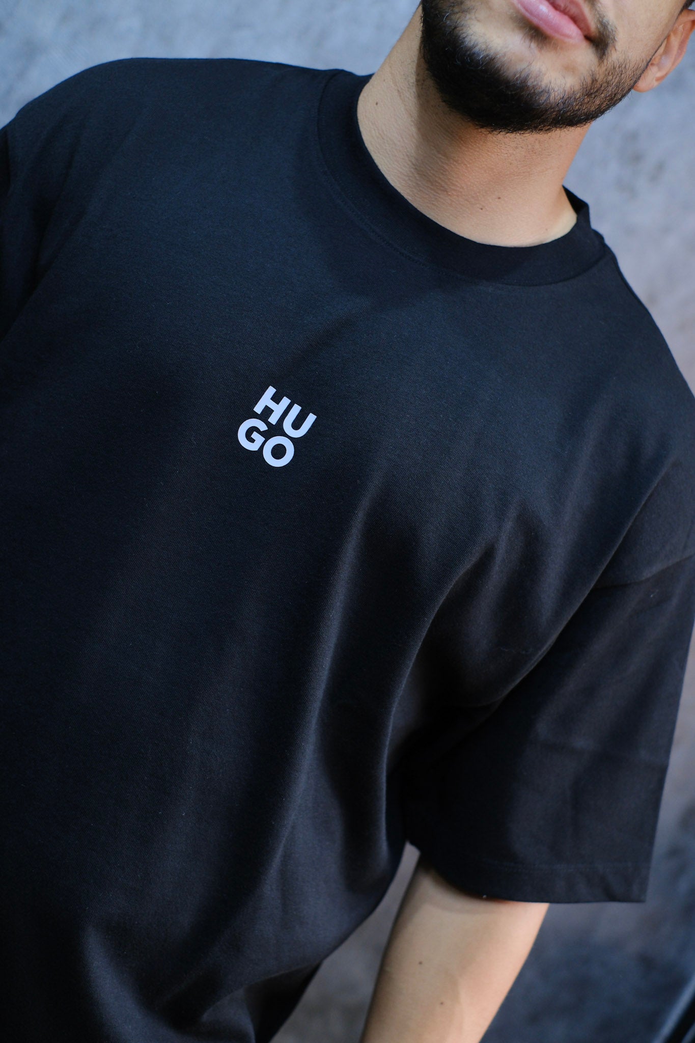 Camiseta HUG Negra