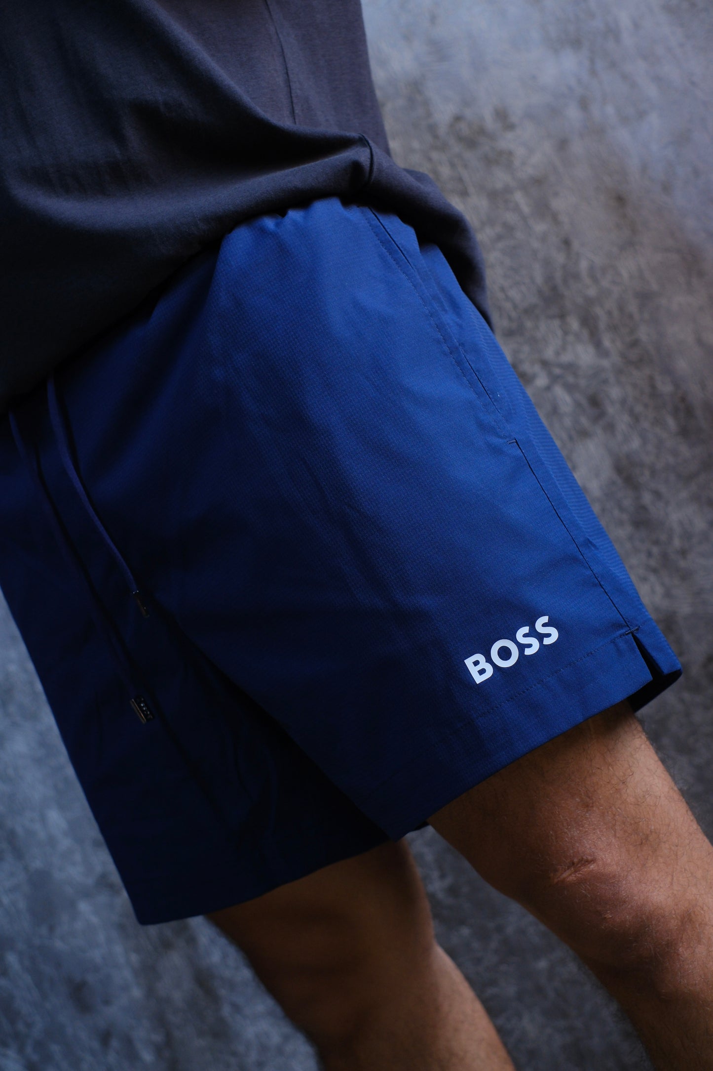 PANTALONETA HUG AZUL REY 2026