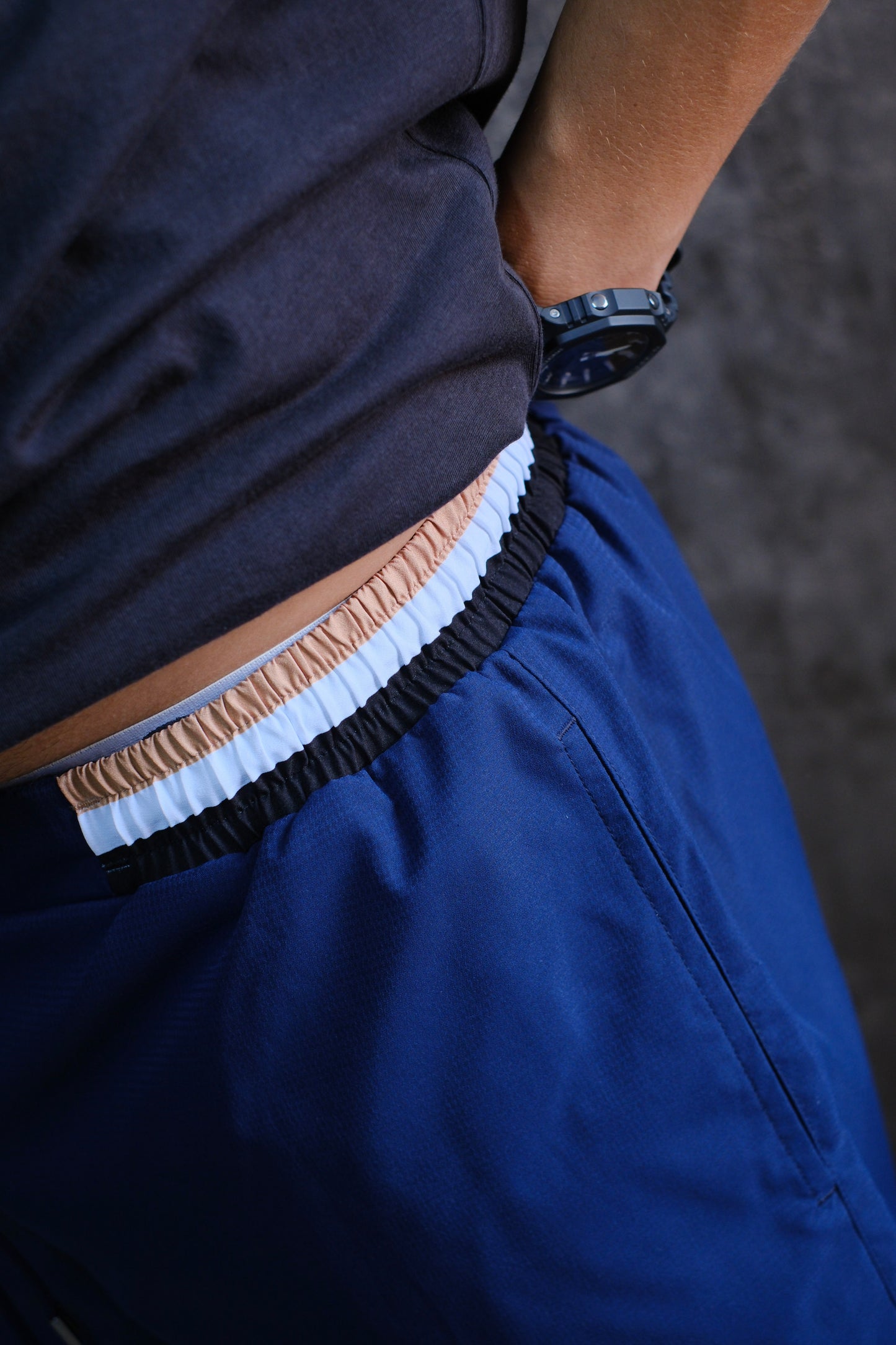 PANTALONETA HUG AZUL REY 2026