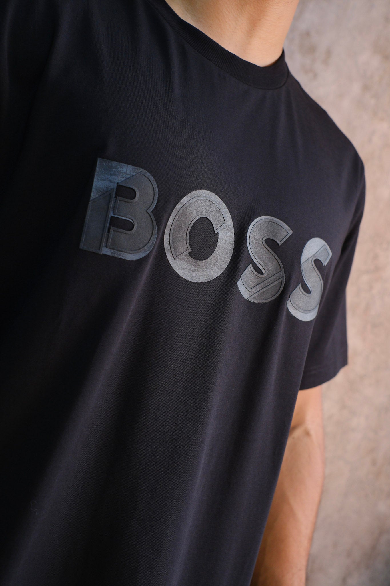 Camiseta HUG Negro