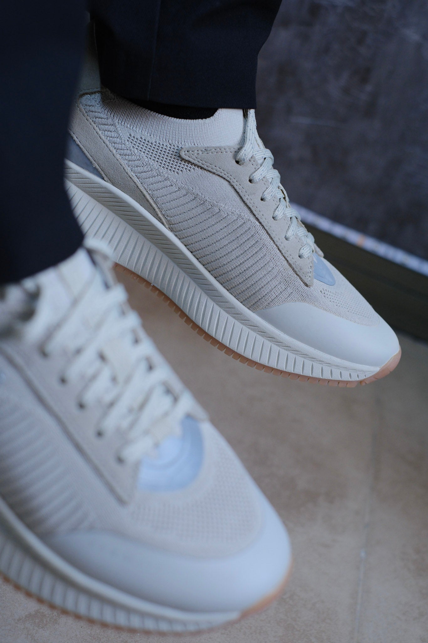 Tenis HUG Beige 2026