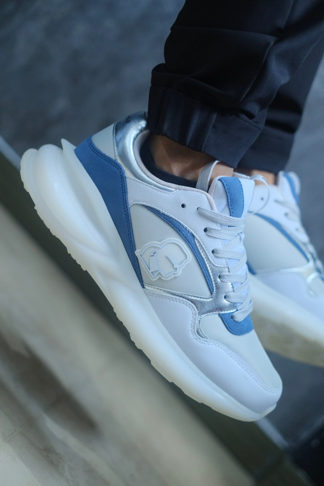 TENIS KAR BLANCOS