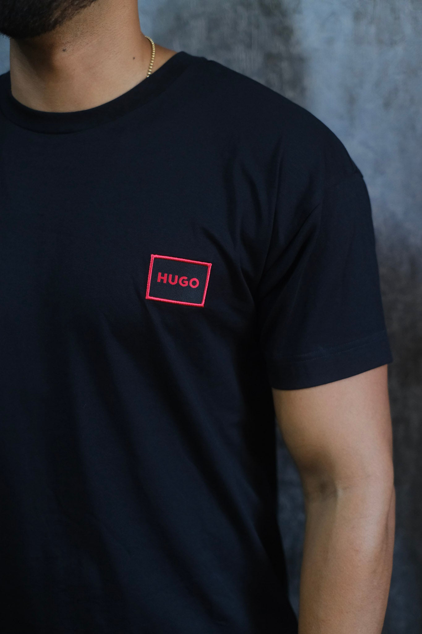 Camiseta HUG Negro