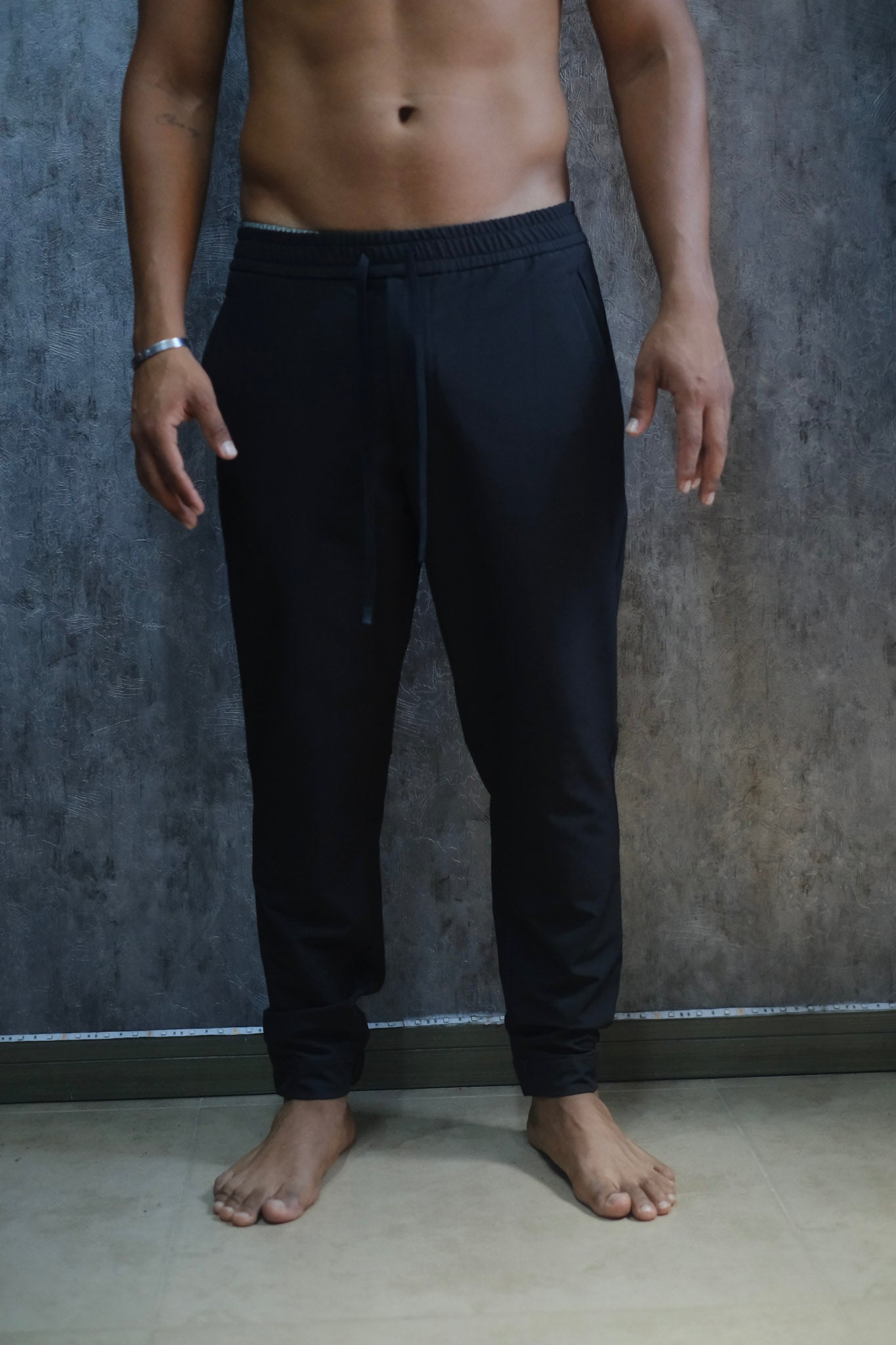 Pantalon HUG Negro