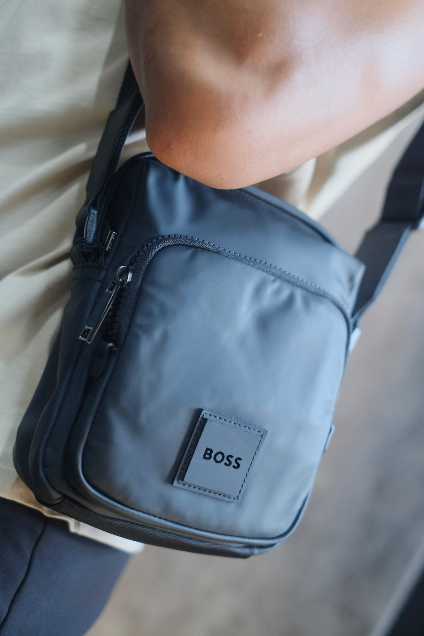 Bolso HUG negro